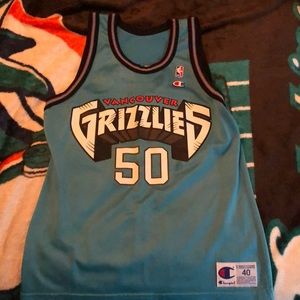 💥Beautiful throwback Grizzlies jersey size small